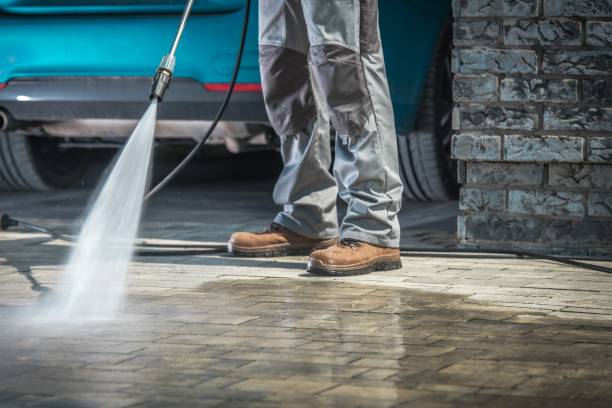 Best Gutter Cleaning  in Claude, TX